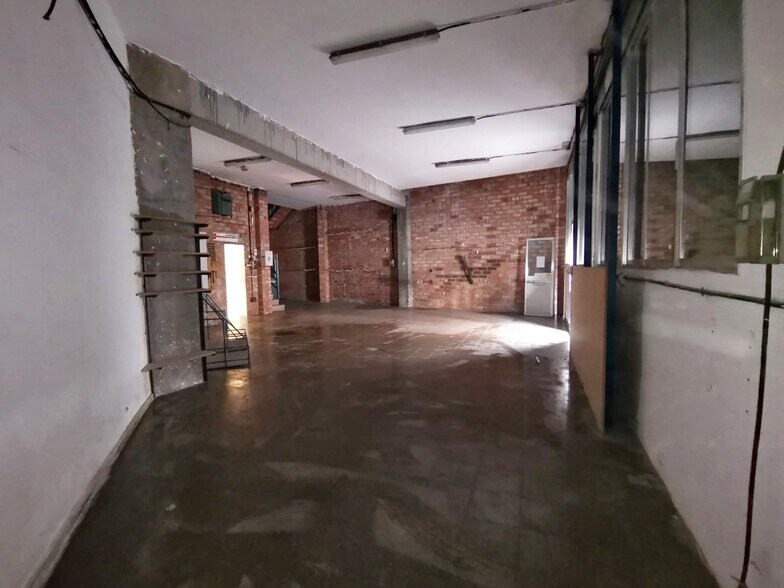 Retail in Puig-reig, Barcelona for sale - Interior Photo - Image 3 of 11