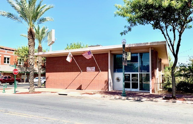 115 E Honolulu St, Lindsay, CA for lease - Building Photo - Image 3 of 10