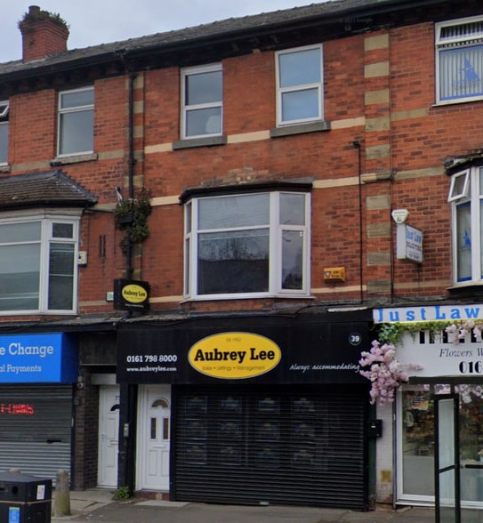 39 Bury New Rd, Manchester for sale - Primary Photo - Image 1 of 1