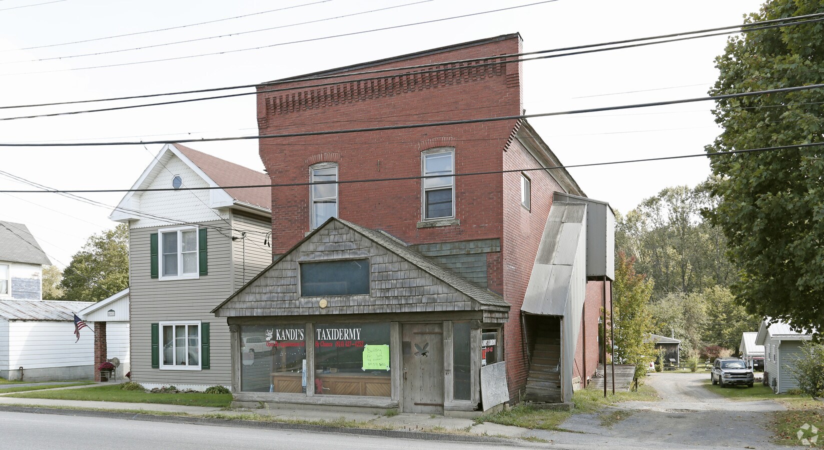 400 E Main St, Big Run, PA 15715