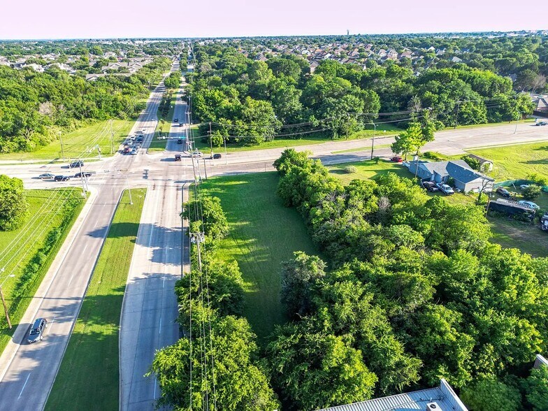 727 E Pleasant Run Rd, Cedar Hill, TX for sale - Building Photo - Image 1 of 1