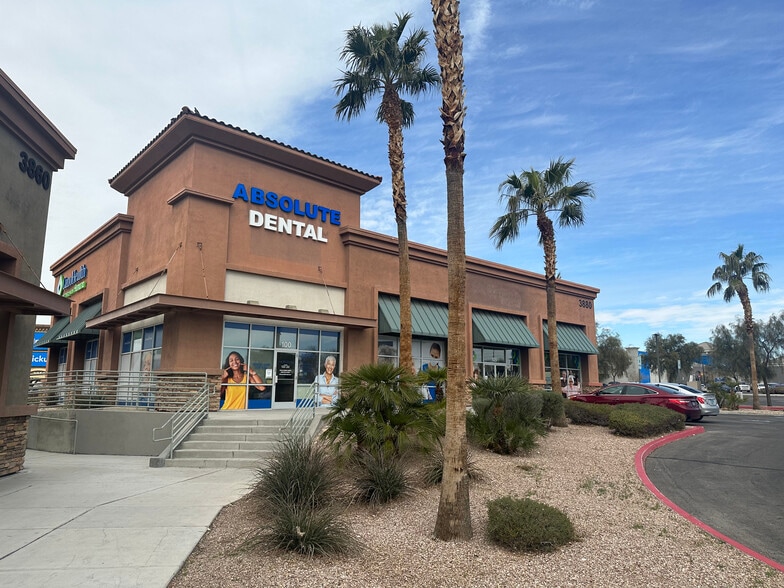 3950 W Lake Mead Blvd, North Las Vegas, NV for lease - Building Photo - Image 1 of 10