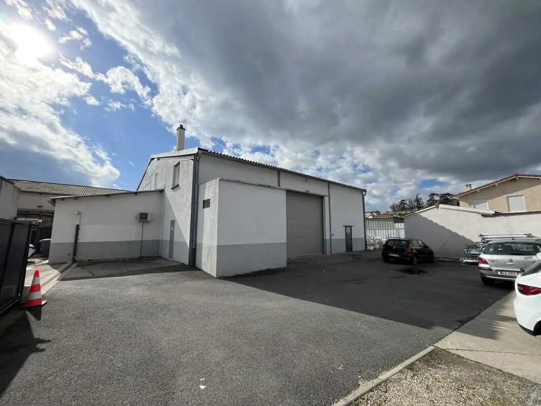 102 Rue Fleury Jay, GRIGNY-SUR-RHÔNE for lease Building Photo- Image 1 of 9