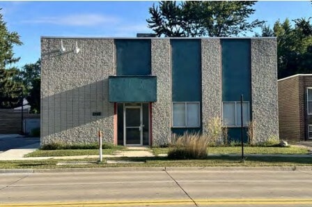 Berkley-Butter Provisioning Center & Ind portfolio of 2 properties for sale on LoopNet.com - Primary Photo - Image 2 of 2