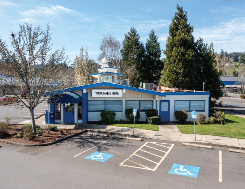 1137 N Pacific Hwy, Cottage Grove, OR for lease Interior Photo- Image 1 of 4