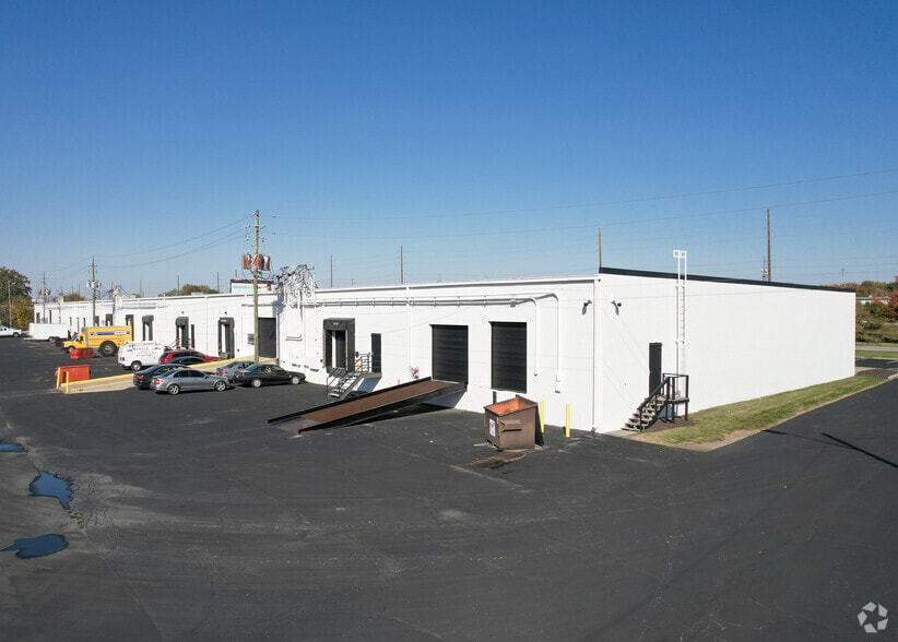 5303-5331 W 86th St, Indianapolis, IN for lease - Building Photo - Image 2 of 11