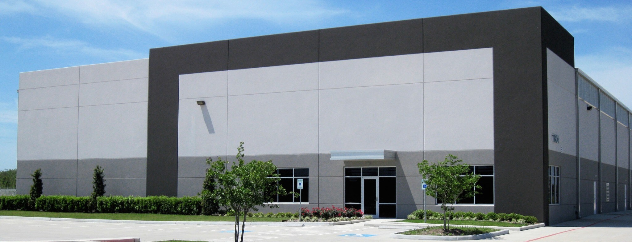 5581 Bay Oaks Dr, Pasadena, TX for sale Primary Photo- Image 1 of 1