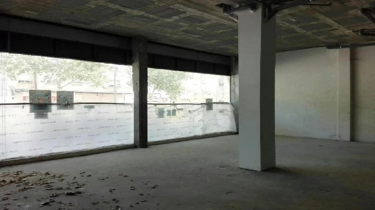 Sabadell, BAR 08205 - Unit Pta. A -  - Interior Photo - Image 1 of 5