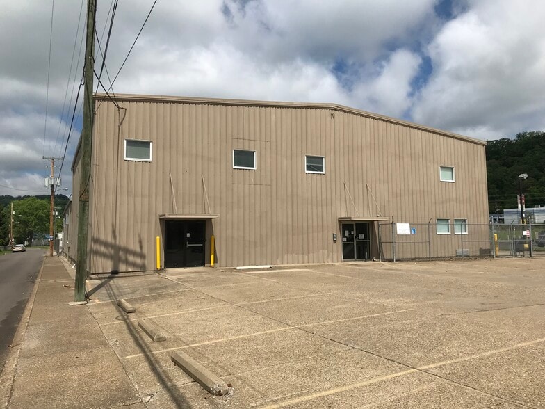 555 29th St W, Charleston, WV for sale - Building Photo - Image 3 of 21