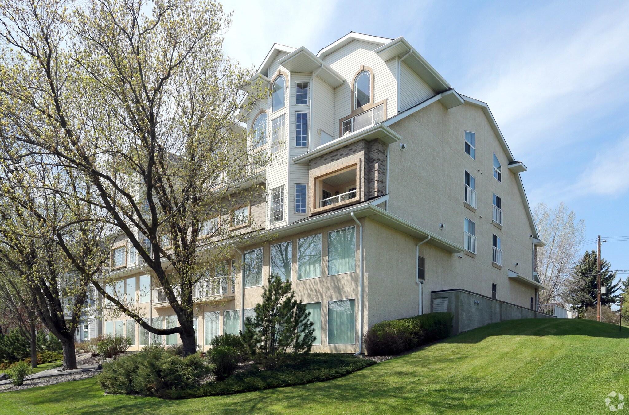 14 Mission Ave, St. Albert, AB T8N 1H4 Office for Lease