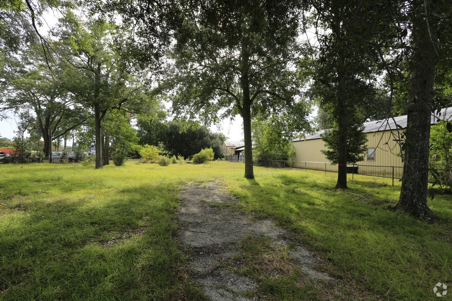 1349 Old Rd, Mount Pleasant, SC 29464