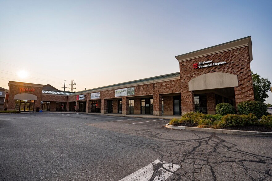 28682898 Dupont Rd, Fort Wayne, IN 46825 Dupont Place Phase II