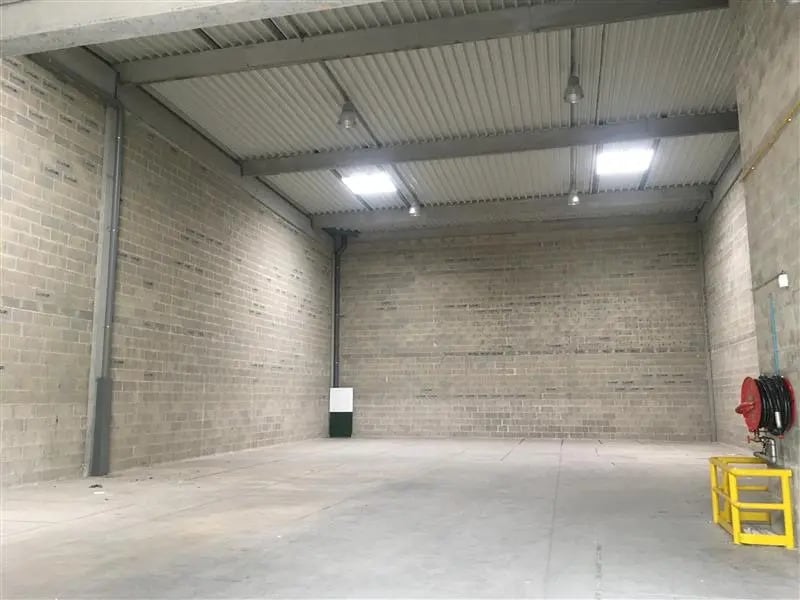 Flex in Élancourt for lease Interior Photo- Image 1 of 7