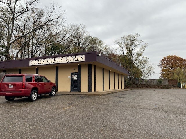 1335-1339 Brittain Rd, Akron, OH for sale Building Photo- Image 1 of 1