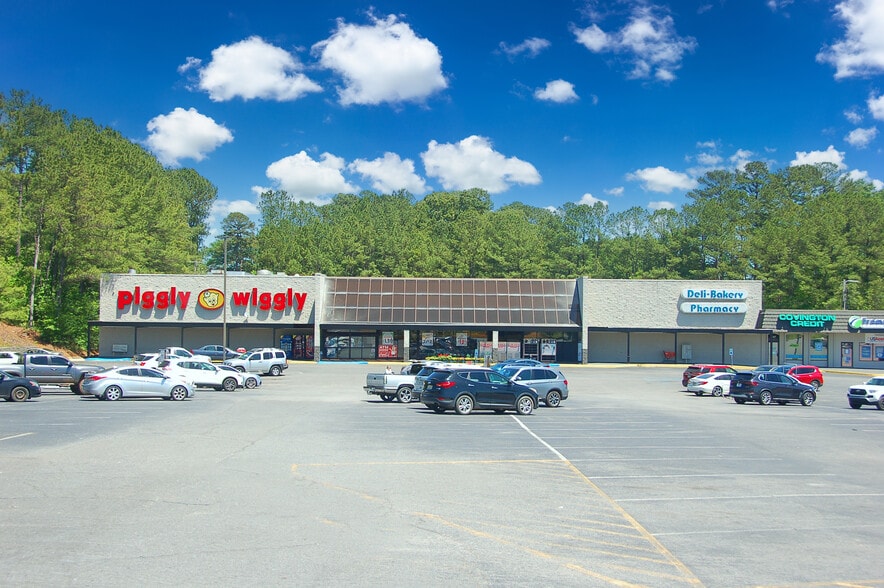 1301-1395 W Fort William St, Sylacauga, AL for sale - Building Photo - Image 1 of 8