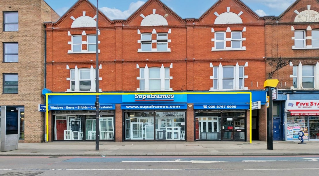 209-213 Tooting High St, London for lease Primary Photo- Image 1 of 2