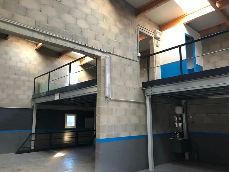 Industrial in Ballancourt-sur-Essonne for lease - Interior Photo - Image 3 of 3