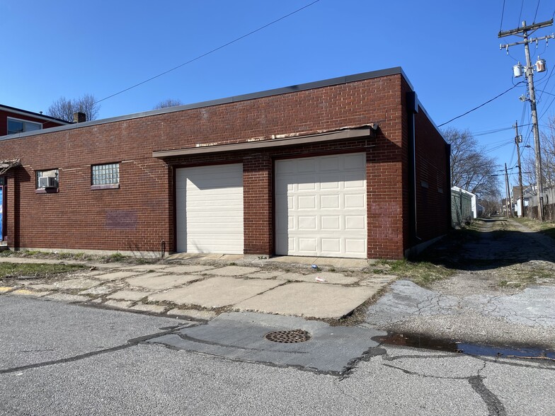 742 & 746 Meade, South Bend, IN for sale - Building Photo - Image 3 of 15