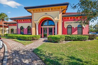 13411 Parker Commons Blvd, Fort Myers, FL for lease Interior Photo- Image 1 of 17