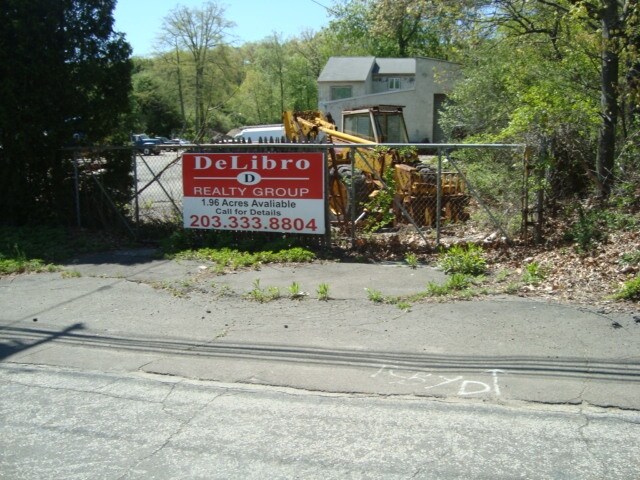 445 Access Rd, Shelton, CT for sale - Building Photo - Image 1 of 1