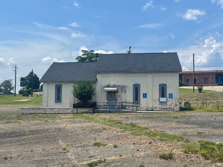 251 Shop Rd, Milledgeville, GA for sale - Building Photo - Image 1 of 7