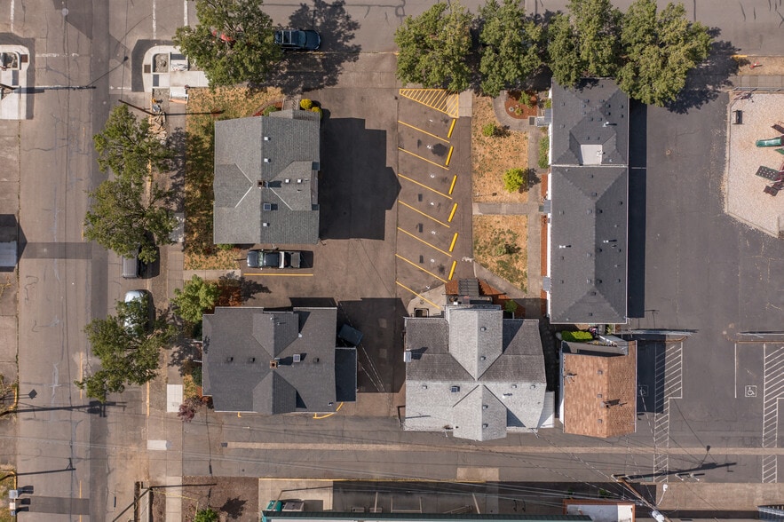 420-430 1/2 4th Av SW & 413 Washington S portfolio of 3 properties for sale on LoopNet.com - Building Photo - Image 3 of 50