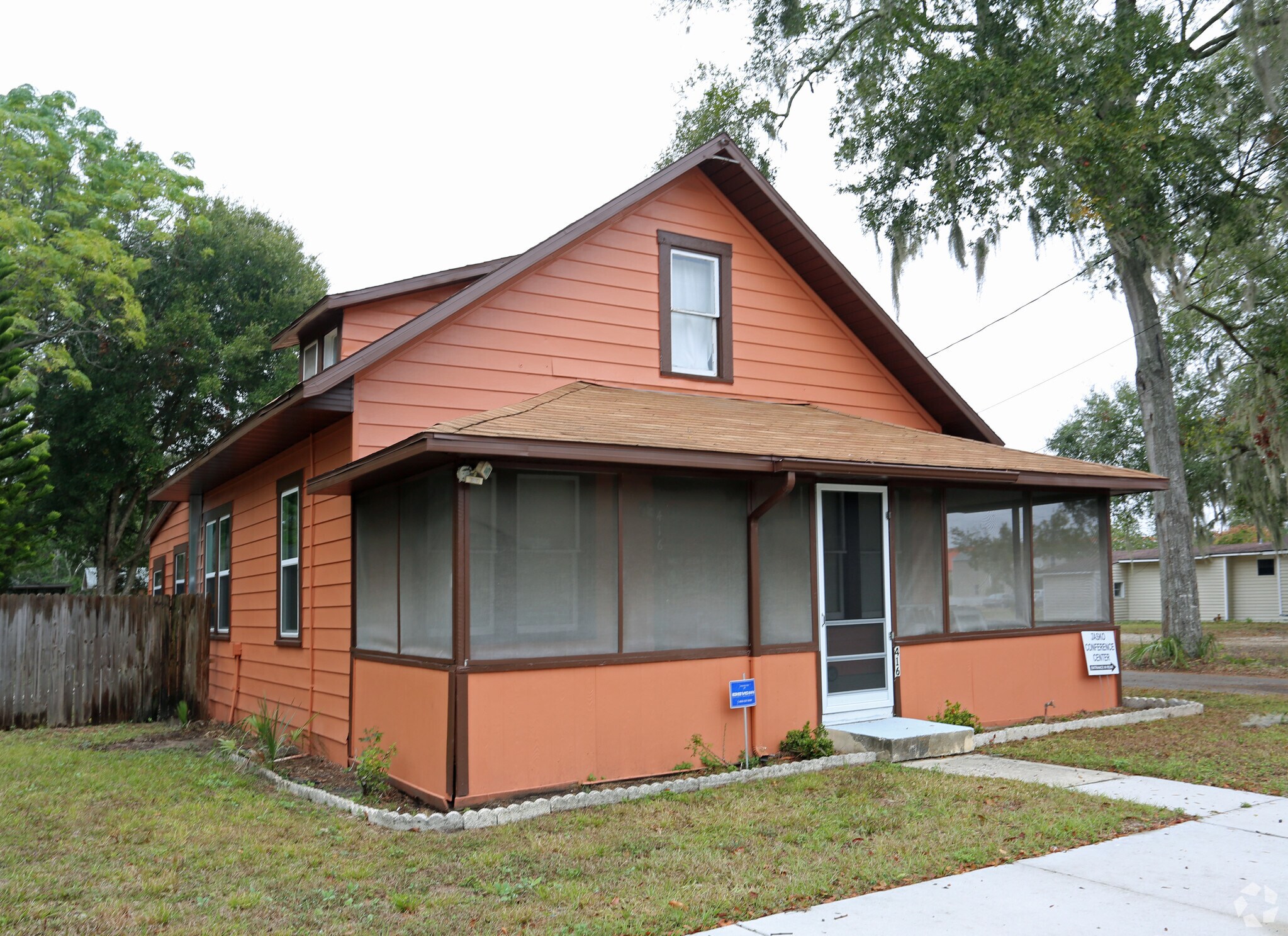 416 W Caroline St, Tavares, FL for sale Primary Photo- Image 1 of 1
