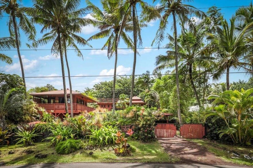 12-7198 Kalapana Kapoho Beach Rd, Pahoa, HI for sale - Building Photo - Image 1 of 1