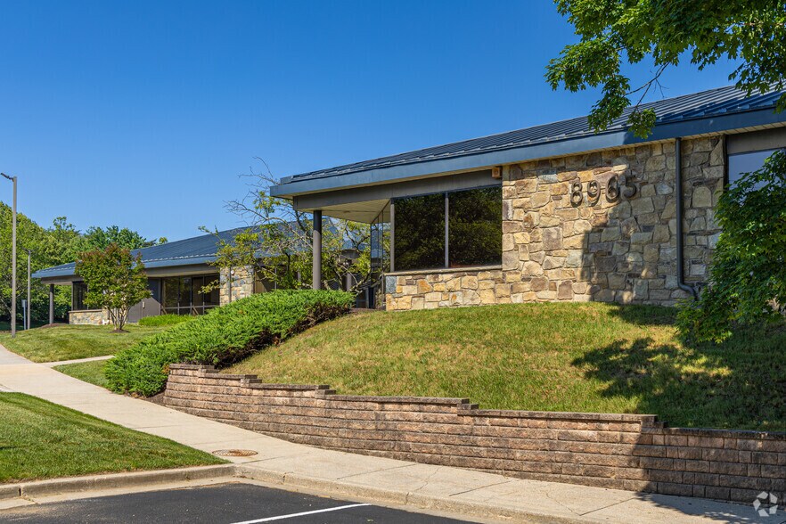 8965 Guilford Rd, Columbia, MD for sale - Primary Photo - Image 1 of 8