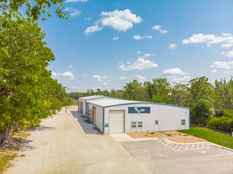 5710 E State Highway 21, Bryan, TX for sale - Building Photo - Image 1 of 1