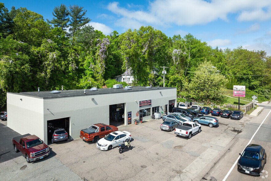 200 Putnam Pike, Johnston, RI for sale - Primary Photo - Image 1 of 1