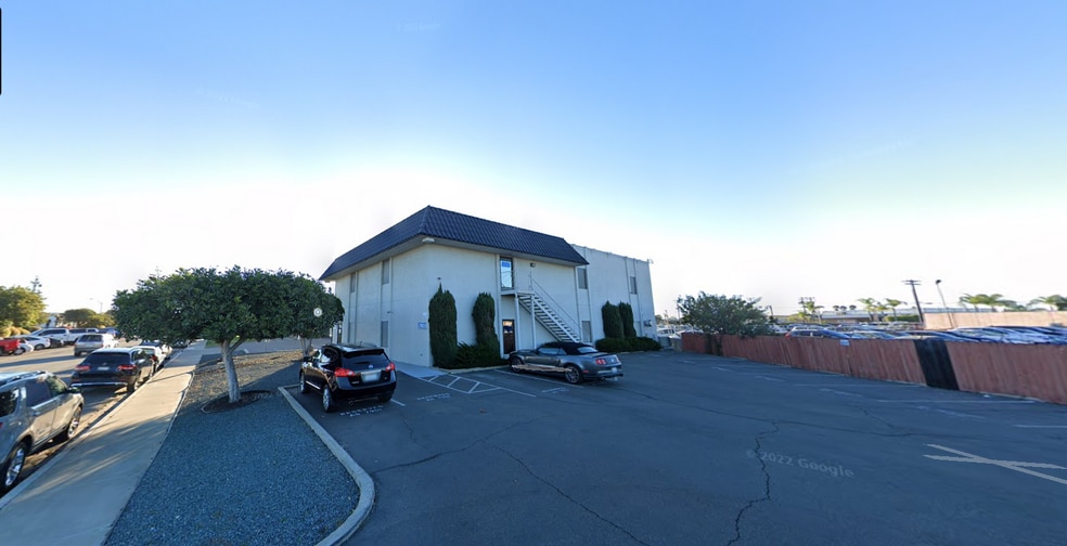 7901 Vickers St, San Diego, CA for lease - Building Photo - Image 3 of 31