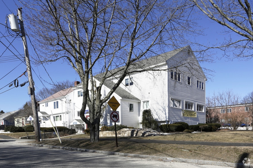 9-11 Sanborn St, Portland, ME for lease - Building Photo - Image 1 of 7