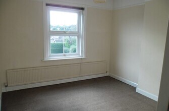 Whitehill Rd, Crowborough for lease Interior Photo- Image 2 of 5