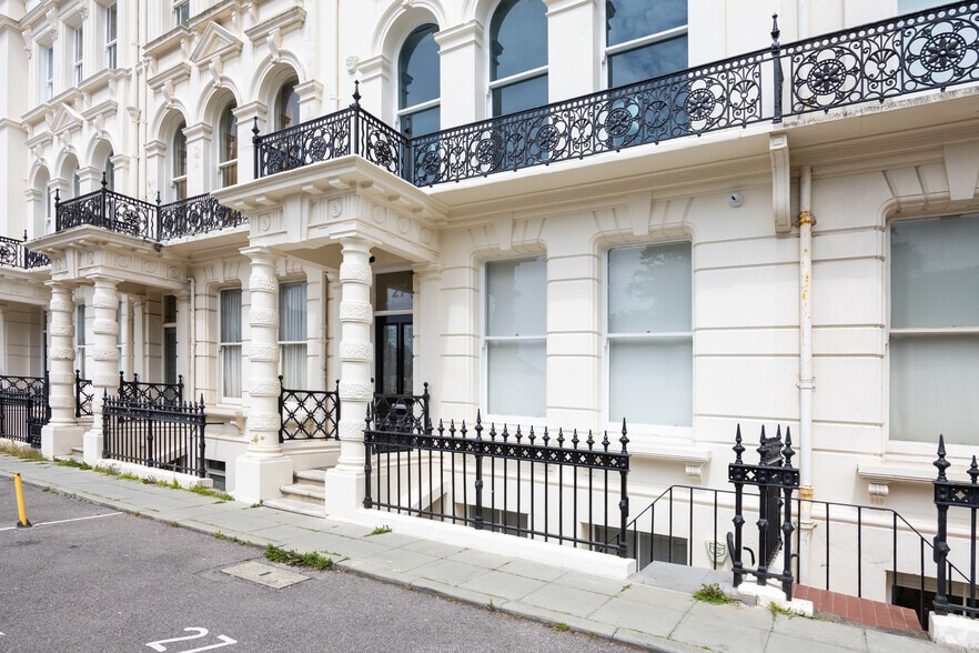 27 Church Rd, Hove for lease - Building Photo - Image 3 of 3