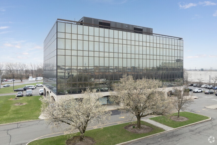 3 Empire Blvd, Moonachie, NJ 07074 3 Empire Blvd 4th Floor