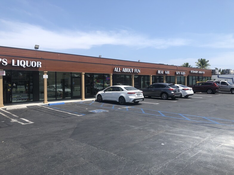 4130-4146 Paramount Blvd, Lakewood, CA for lease - Building Photo - Image 1 of 12