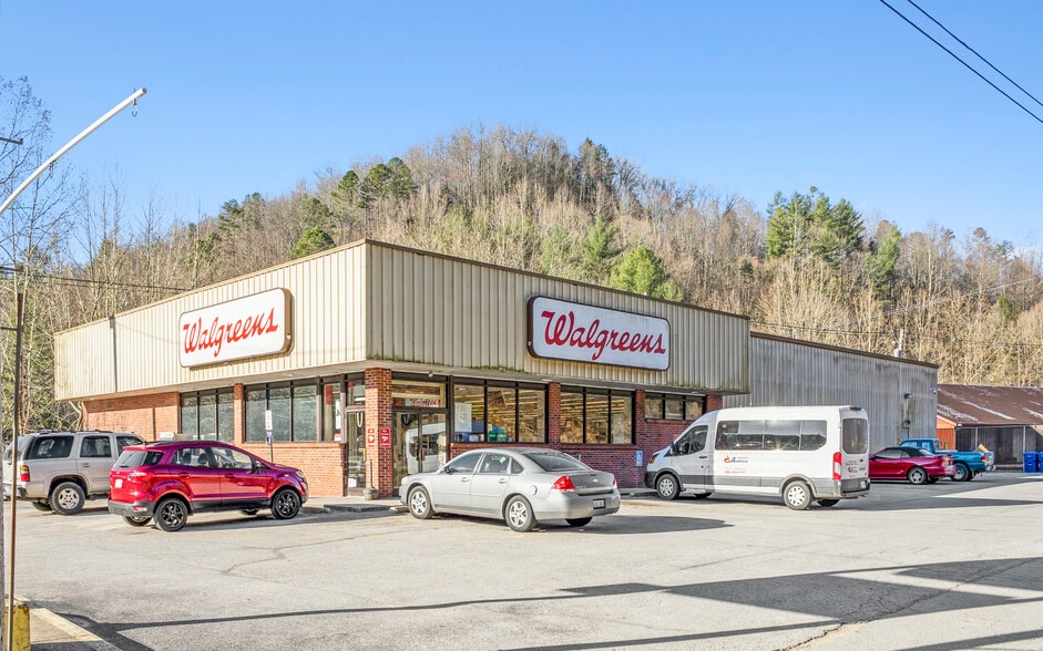 551 Main St N, Mc Kee, KY for lease - Primary Photo - Image 1 of 3