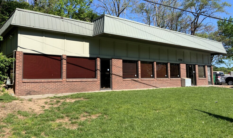 4730 Lamar Ave, Mission, KS 66202