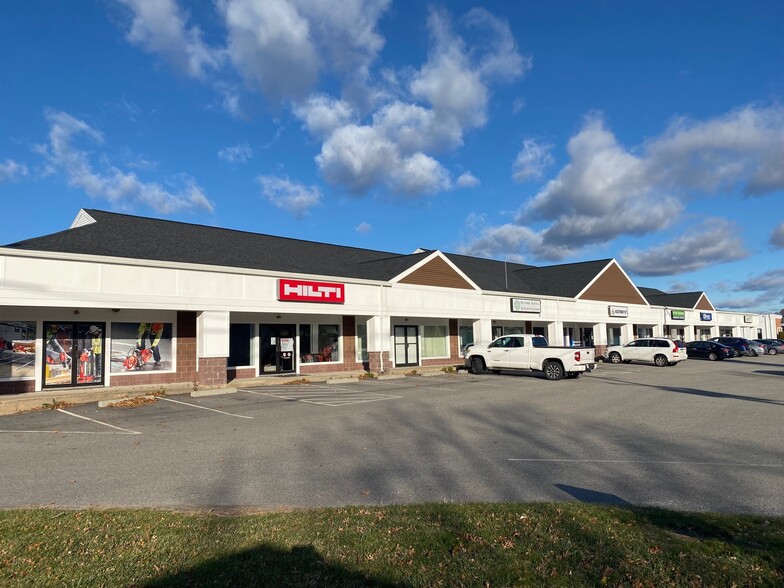 155 Jefferson Blvd, Warwick, RI for lease - Building Photo - Image 1 of 3