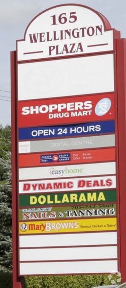 165 Wellington St, Barrie, ON for lease - Building Photo - Image 2 of 4