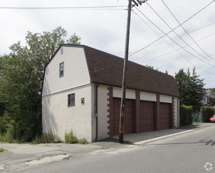 80 Hazel St, Glen Cove, NY for sale - Building Photo - Image 1 of 1