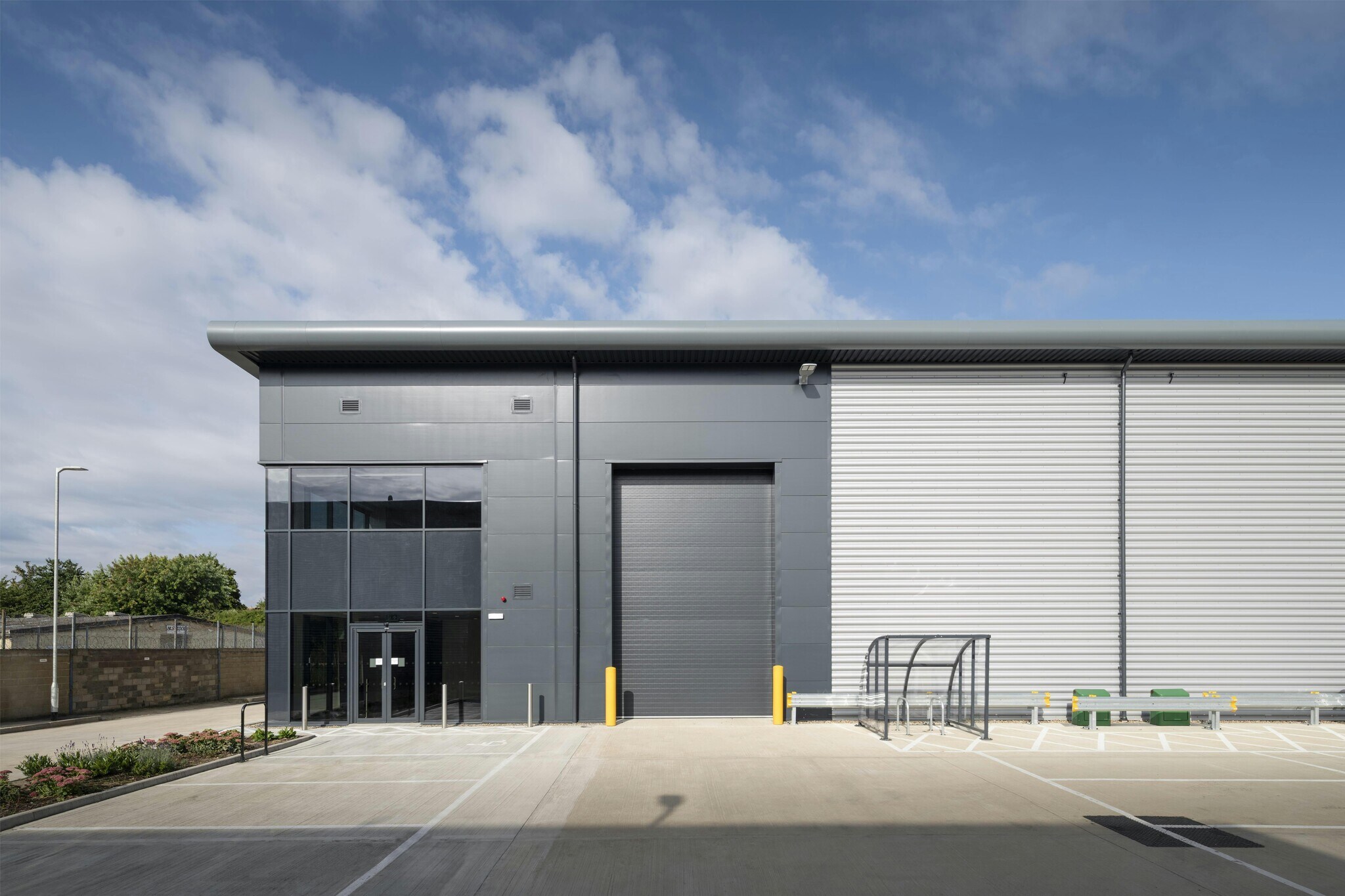Station Approach, Waltham Cross for lease Building Photo- Image 1 of 17