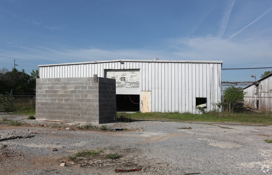 2717 28th North Ave, Birmingham, AL for sale - Building Photo - Image 3 of 9