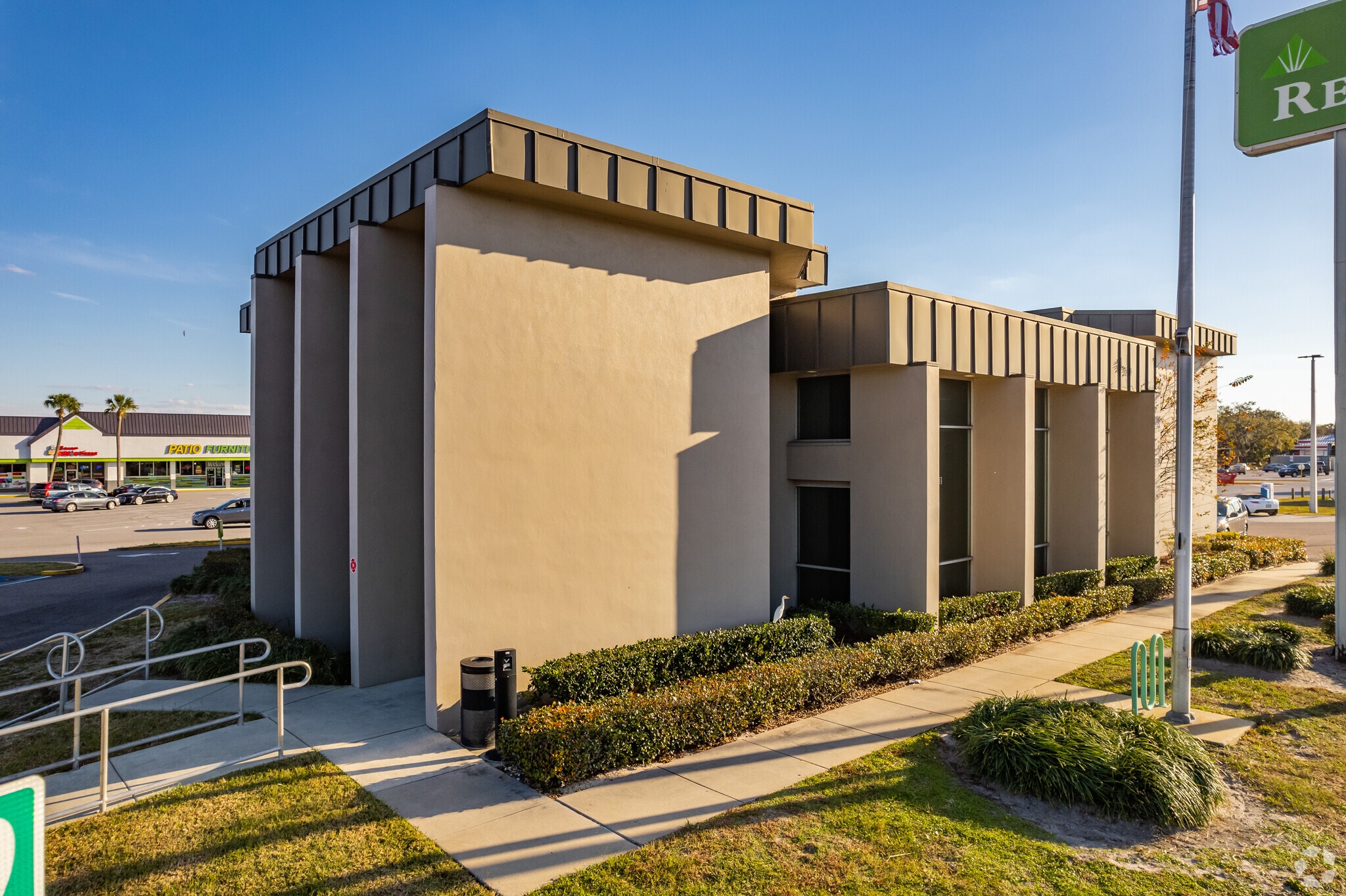 14212 US Highway 19, Hudson, FL for sale Primary Photo- Image 1 of 1
