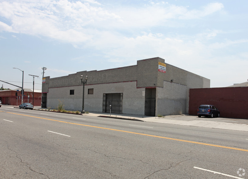 2300 S Hill St, Los Angeles, CA for lease - Building Photo - Image 3 of 15