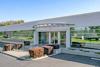 303 Ravendale Dr, Mountain View, CA for lease Building Photo- Image 1 of 6