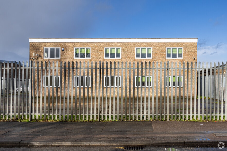 Pindar Rd, Hoddesdon for lease - Building Photo - Image 2 of 2