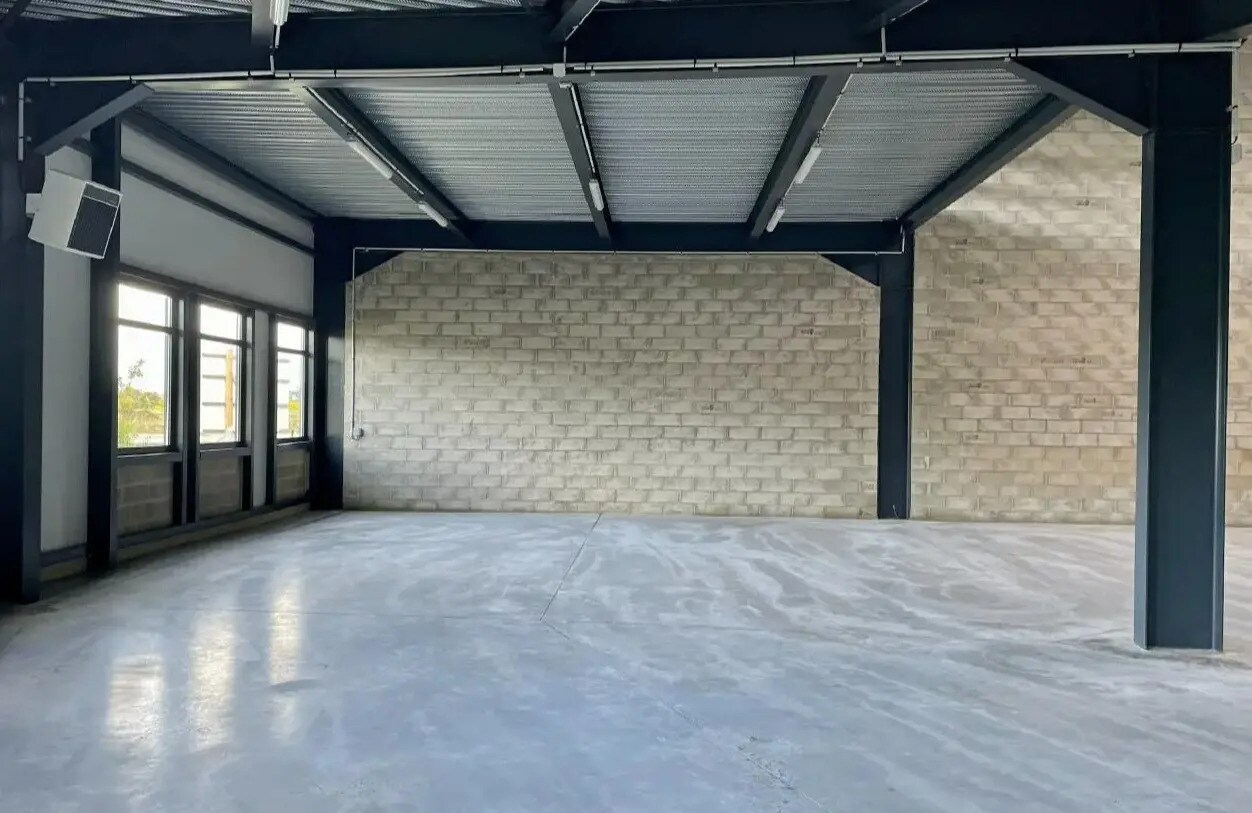 Flex in Marines for sale Building Photo- Image 1 of 14