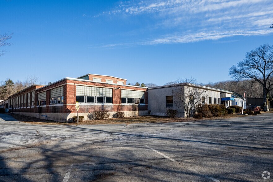 11 Hankey St, Rochdale, MA for sale - Primary Photo - Image 1 of 1